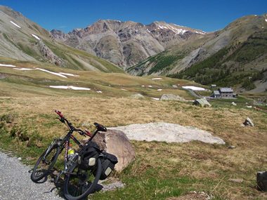 Col de Cayolle, summit view north