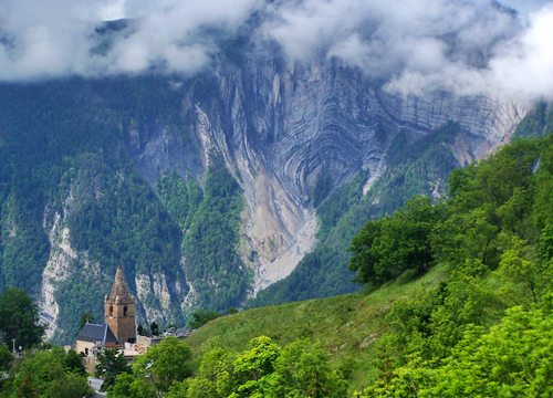 lower Alpe d'Huez climb