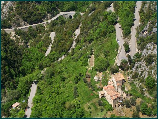 Col de Ste
                              Roche, section: Coroaze - Col du Savel